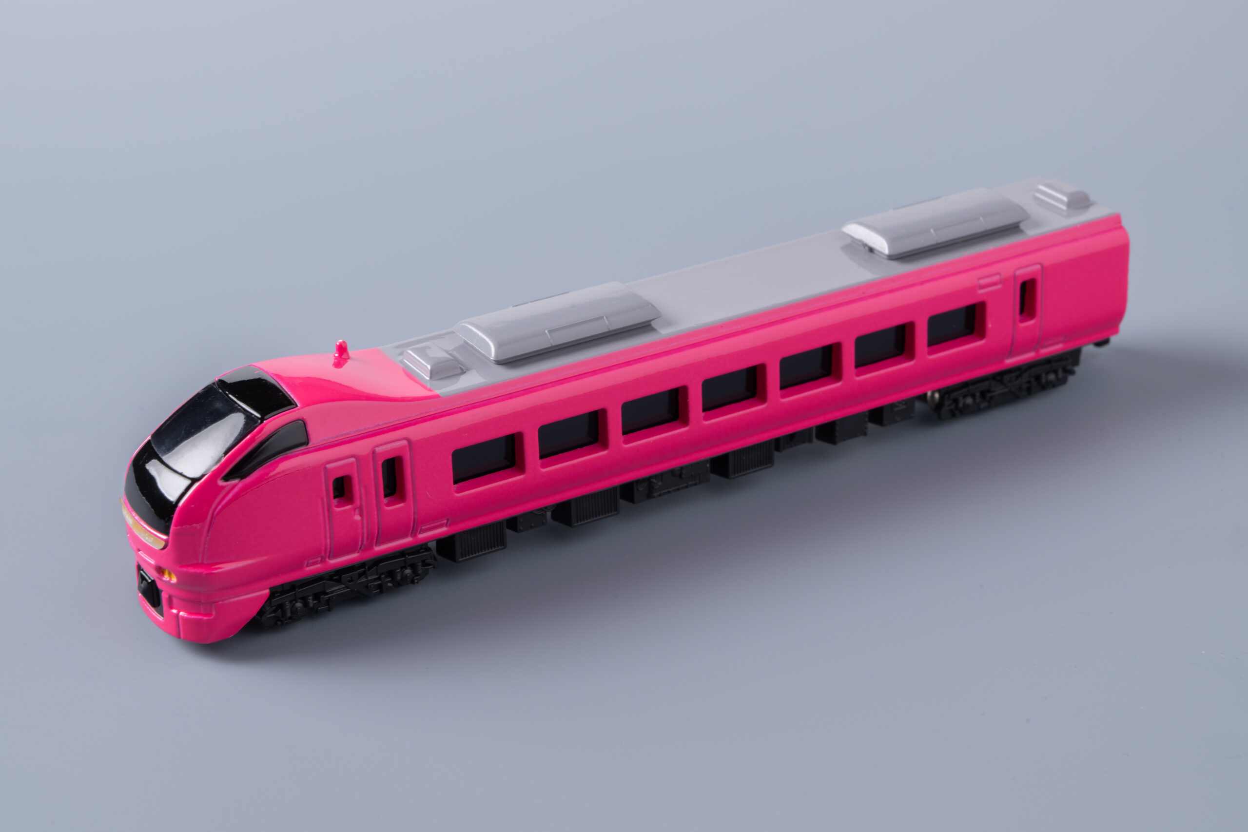 E653系いなほ(ハマナス色)